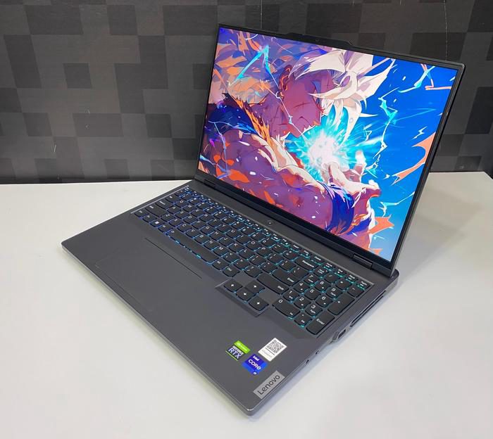 Laptop Lenovo LEGION Pro 5 16IRX8 Core i9 Gen 13 - RAM 32GB - 1TB - 16 inch - NDIVIA RTX 4070 - Super Gaming - WIN 11 PRO - foto 3
